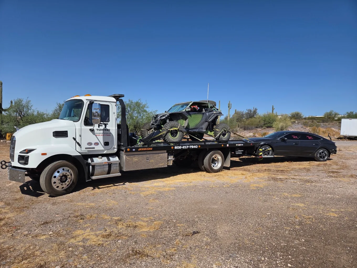 FT Towing tow truck on a job in Phoenix, Arizona